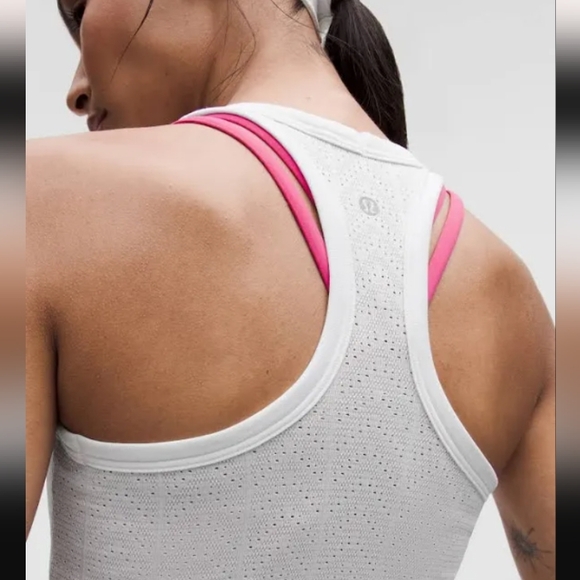 White Lululemon Cropped Dotted Racerback Swiftly Tech Tank 2.0 NWT - Picture 2 of 5